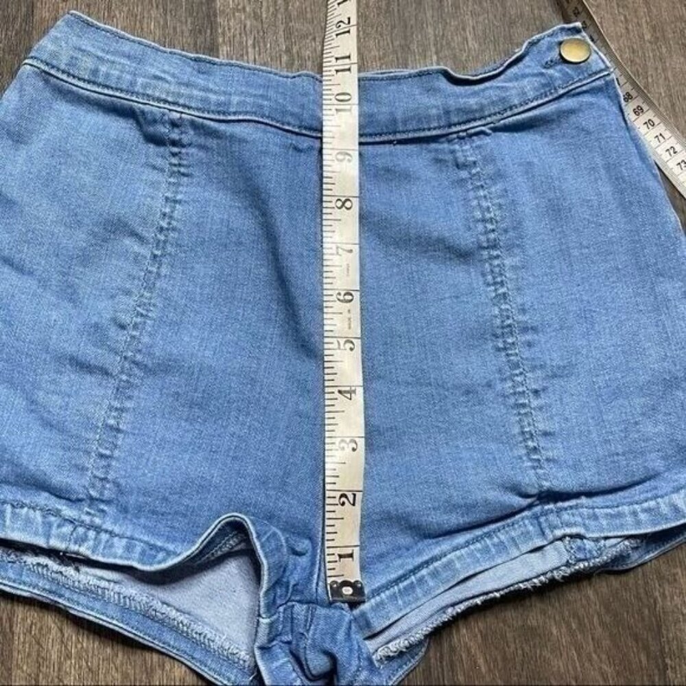Forever 21 Light Blue High Waited Short Shorts Size S - Picture 4 of 9